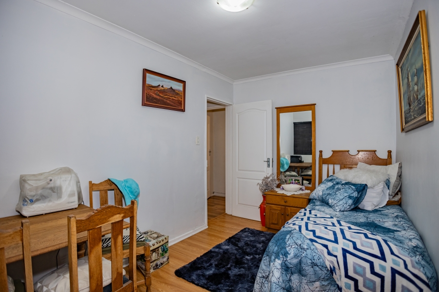 5 Bedroom Property for Sale in Loucharmante Western Cape